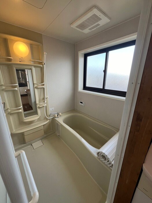 物件内観写真12　(バス／シャワールーム等)