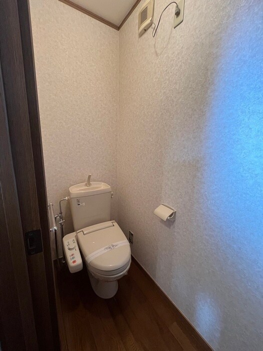 物件内観写真14　(トイレ)