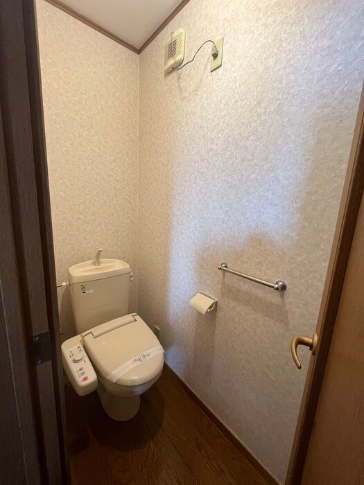 物件内観写真14　(トイレ)