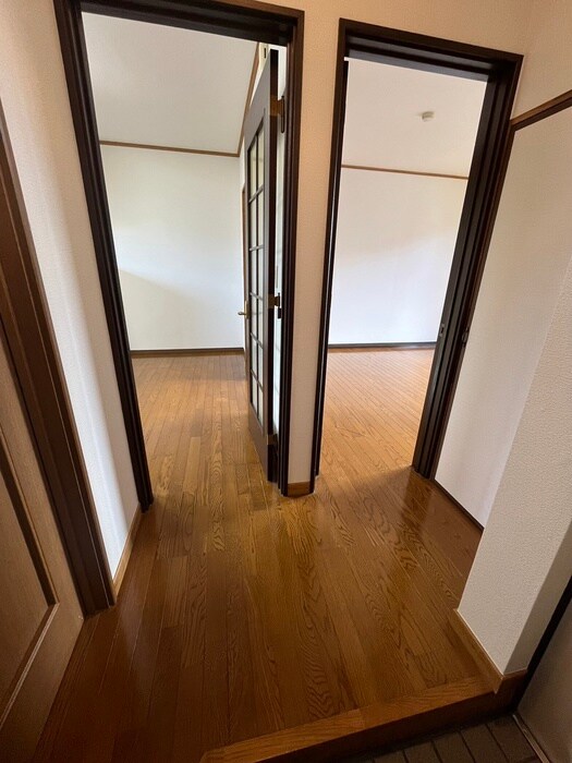 物件内観写真16　(廊下)