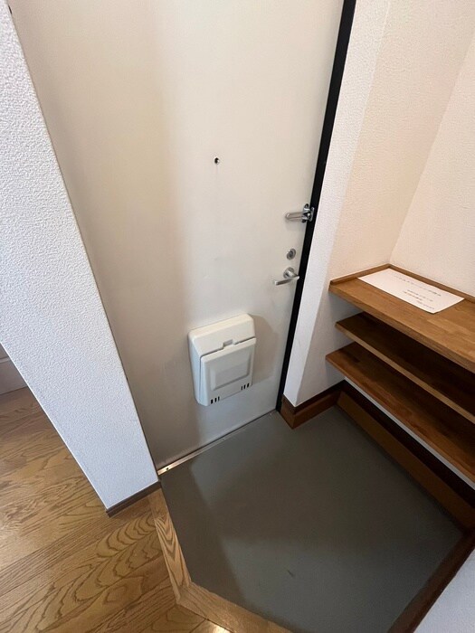 物件内観写真17　(玄関)