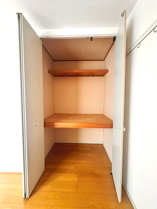 物件内観写真11　(収納)