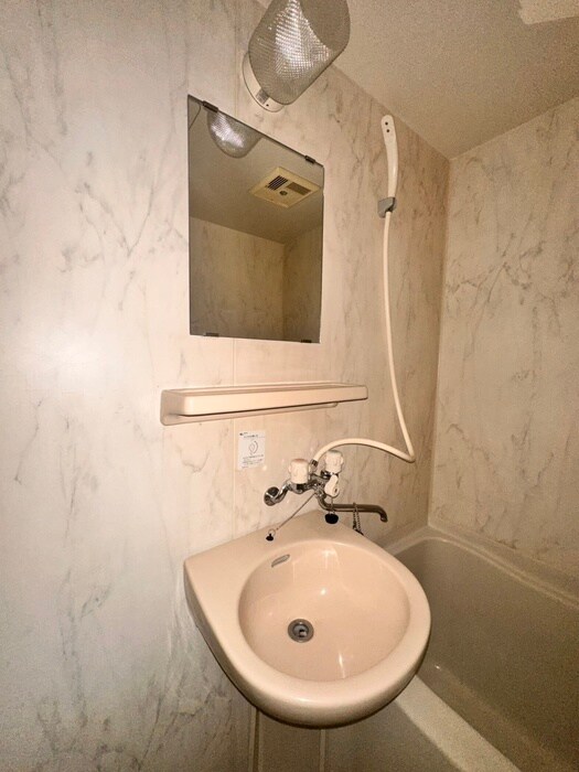 物件内観写真14　(洗面)