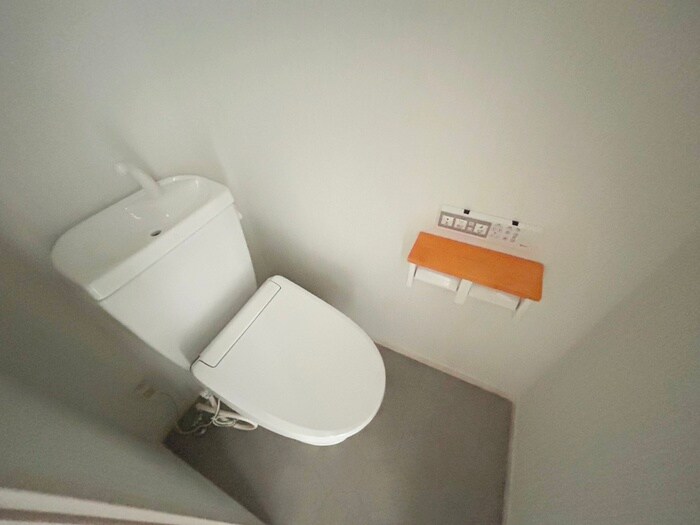 物件内観写真11　(トイレ)