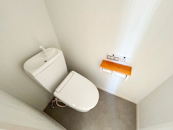 物件内観写真11　(トイレ)