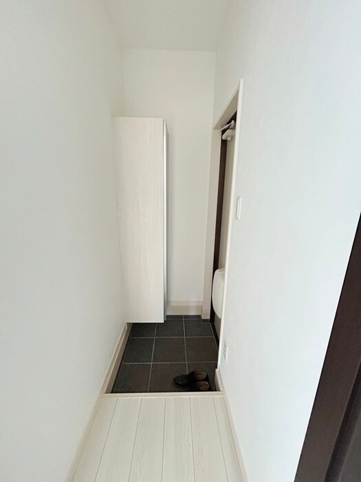 物件内観写真16　(廊下)