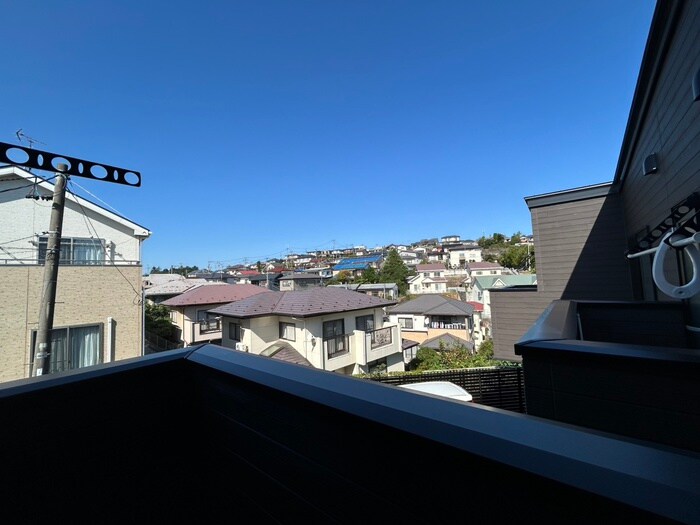 物件内観写真16　(室内からの展望)