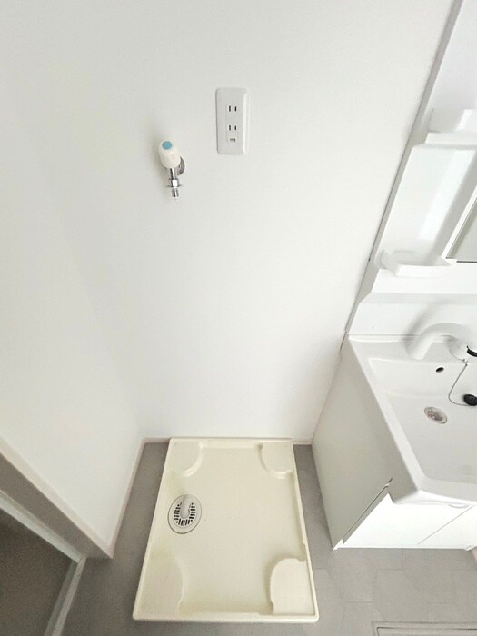 物件内観写真18　(洗濯機置場)