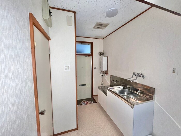 物件内観写真14　(廊下)