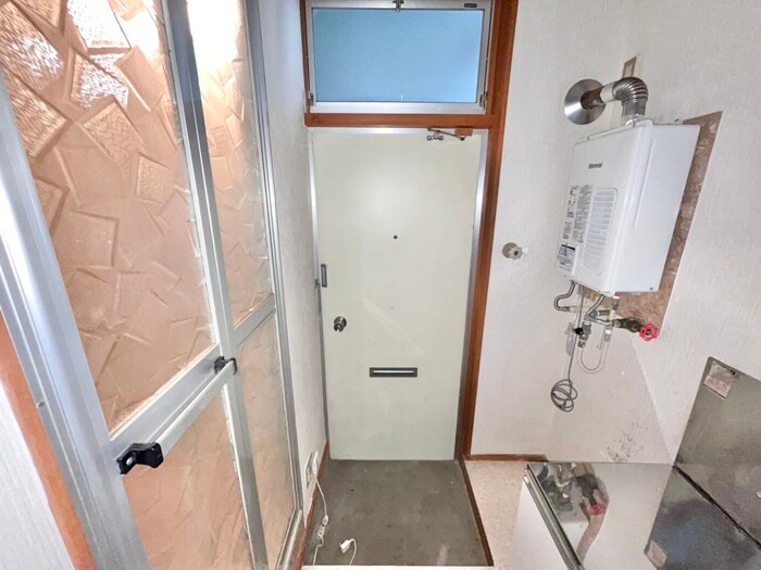 物件内観写真15　(玄関)