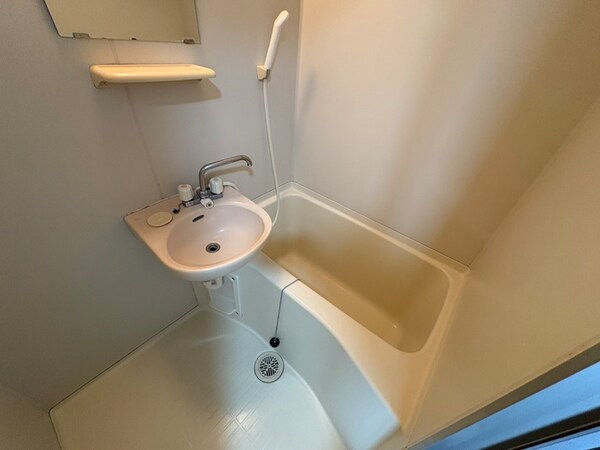 バス／シャワールーム等