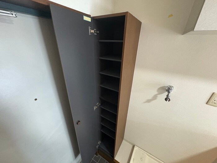 物件内観写真18　(靴箱)