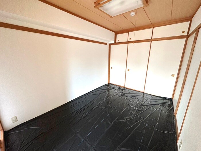 物件内観写真9　(居室)