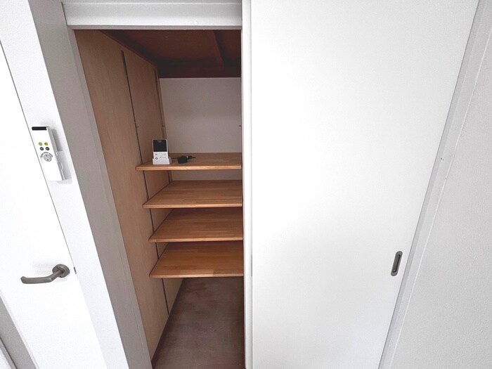 物件内観写真9　(収納)