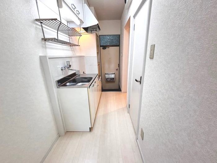 物件内観写真13　(廊下)