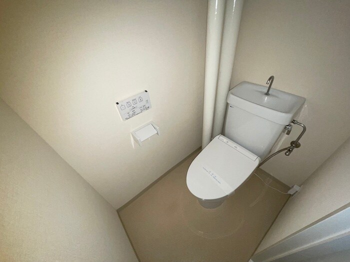 物件内観写真12　(トイレ)