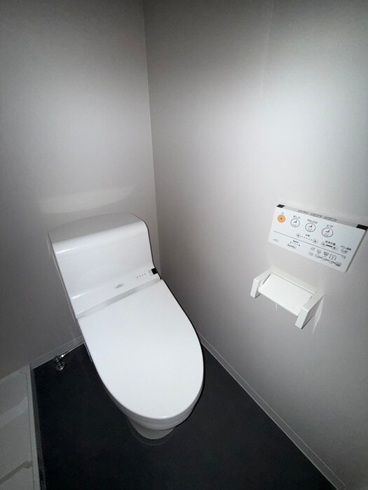 物件内観写真12　(トイレ)