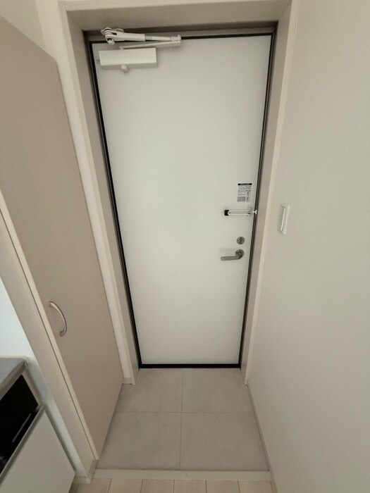 物件内観写真17　(玄関)