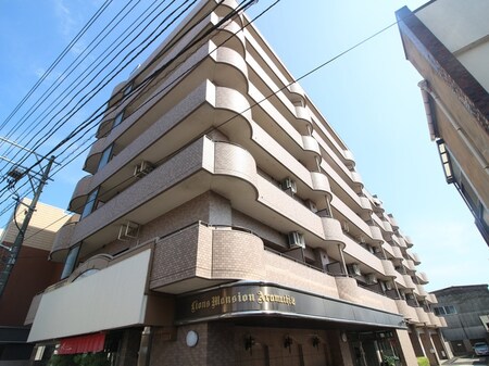 ﾗｲｵﾝｽﾞﾏﾝｼｮﾝ荒町第２（３０１）外観写真
