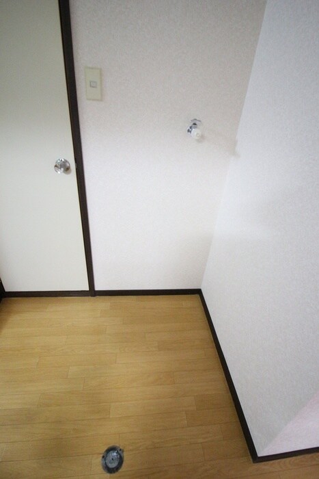 物件内観写真22　(洗濯機置場)