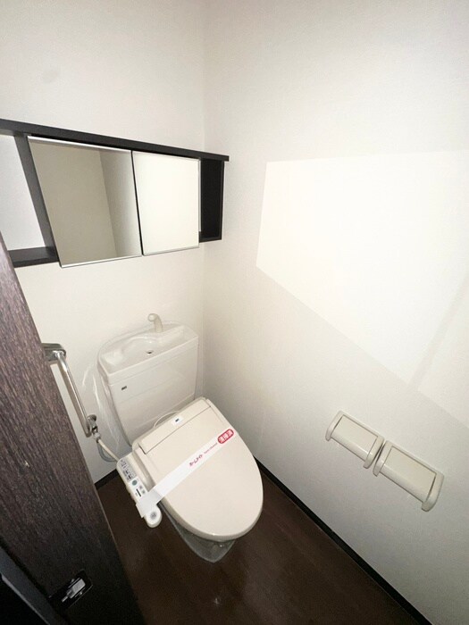 物件内観写真13　(トイレ)