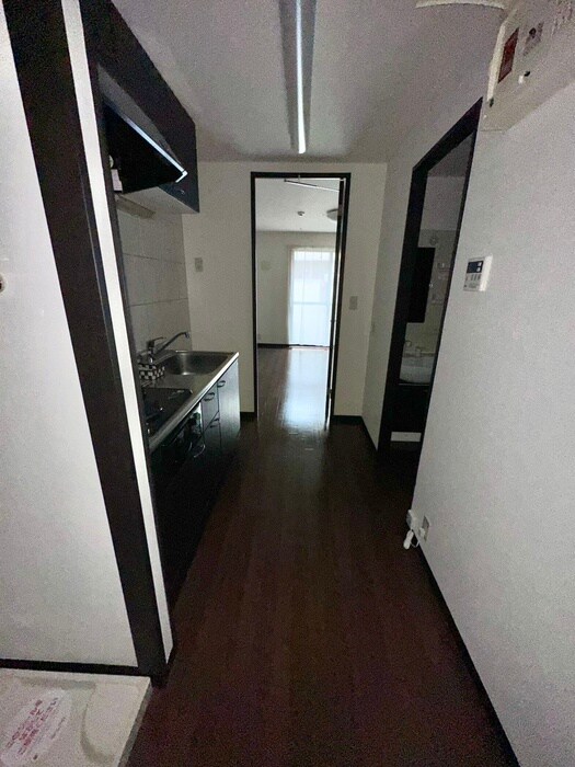 物件内観写真16　(廊下)