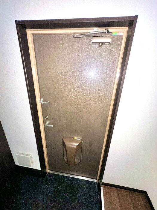物件内観写真17　(玄関)