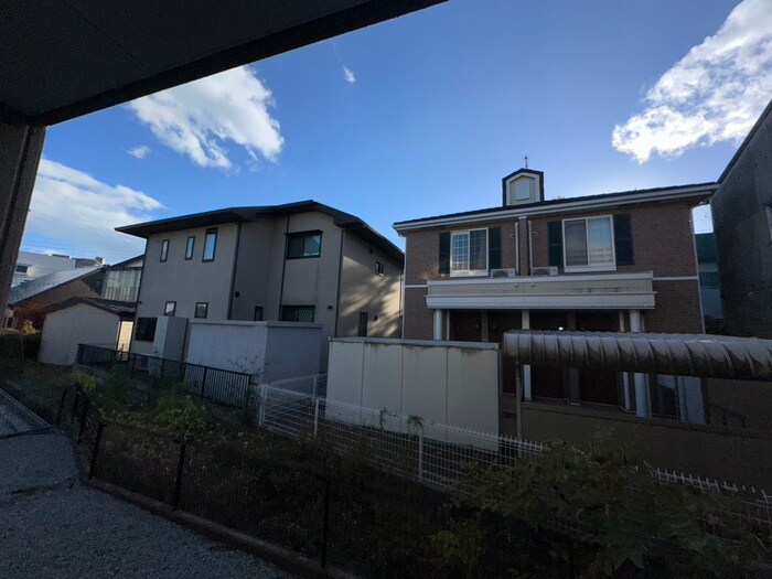 物件内観写真22　(室内からの展望)