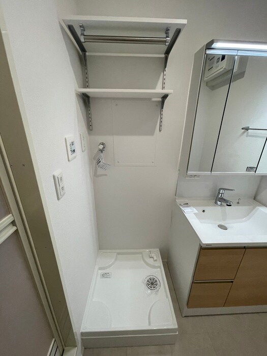 物件内観写真12　(洗濯機置場)