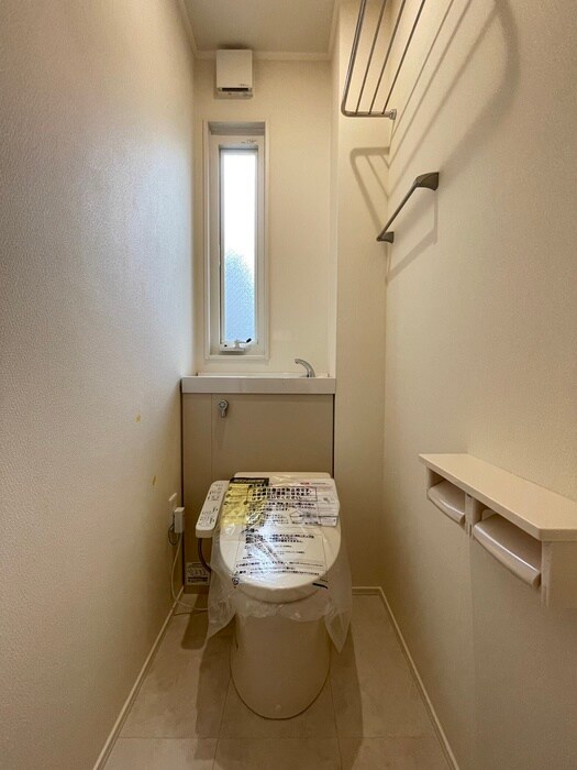 物件内観写真14　(トイレ)