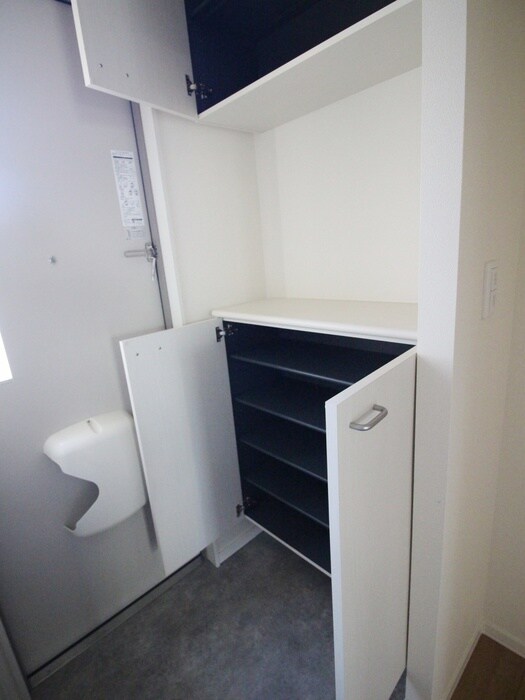 物件内観写真19　(靴箱)