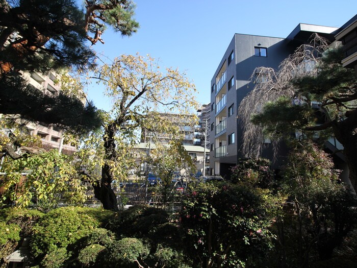 物件内観写真22　(室内からの展望)