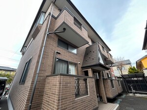 グランディール栗生弐番館外観写真