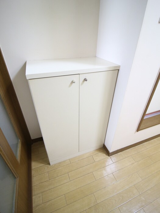 物件内観写真13　(靴箱)