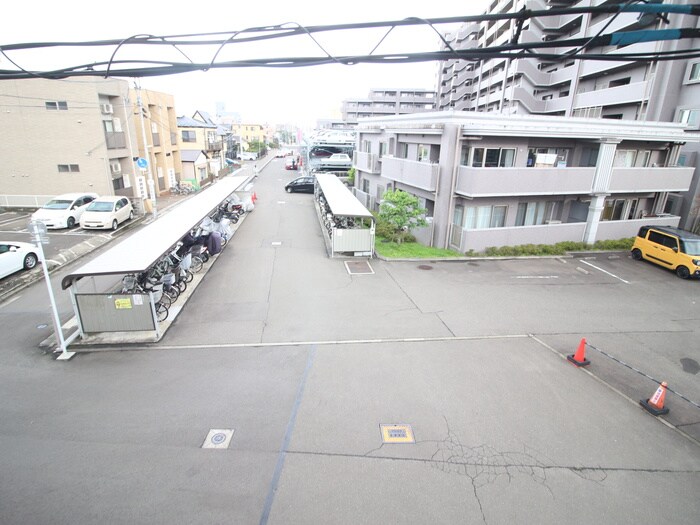 物件内観写真20　(室内からの展望)