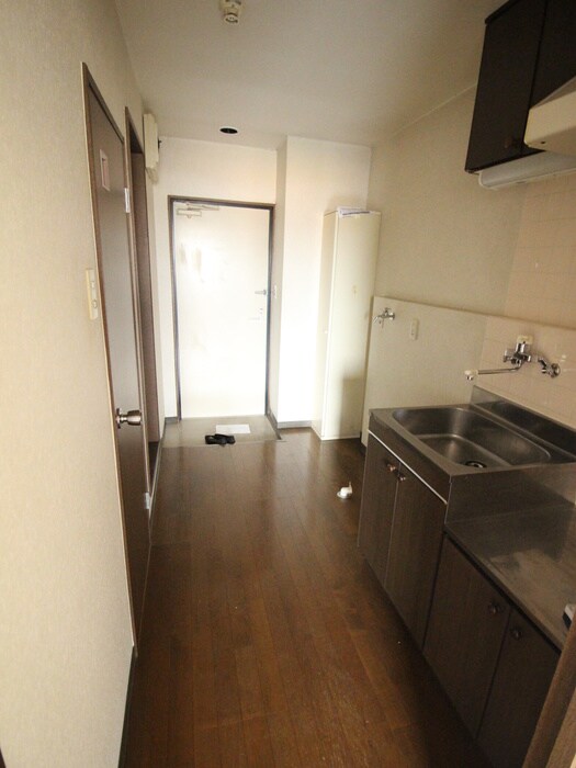 物件内観写真10　(廊下)