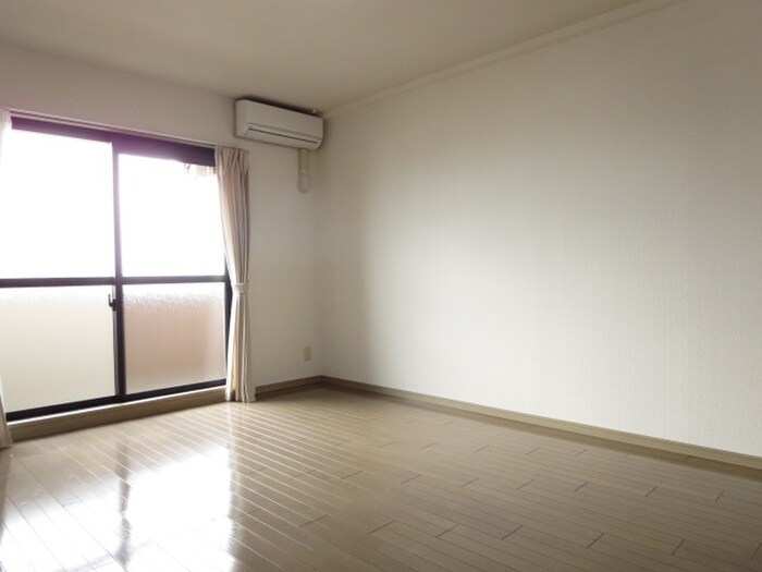 物件内観写真11　(居室)