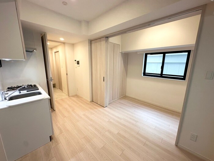 物件内観写真8　(居室)