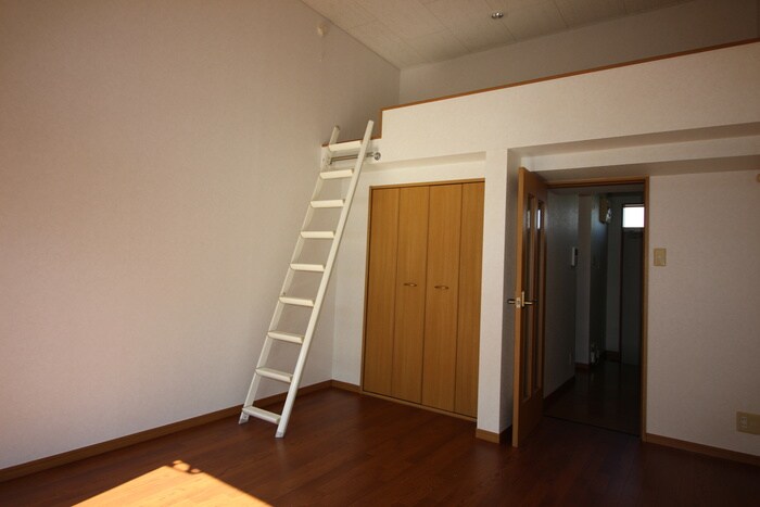 物件内観写真8　(居室)