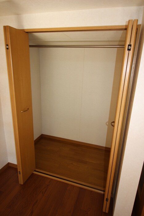 物件内観写真15　(収納)