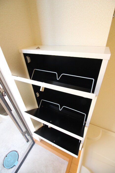 物件内観写真16　(靴箱)