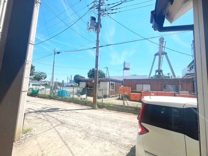 物件内観写真16　(室内からの展望)