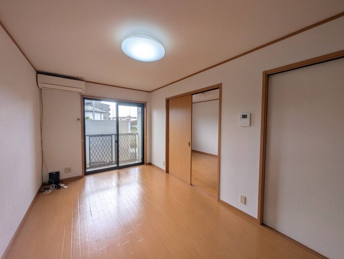 物件内観写真7　(居室)