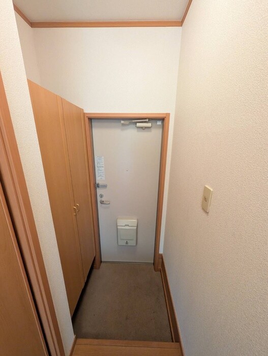 物件内観写真21　(玄関)