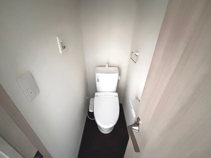 物件内観写真14　(トイレ)