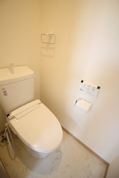 物件内観写真15　(トイレ)