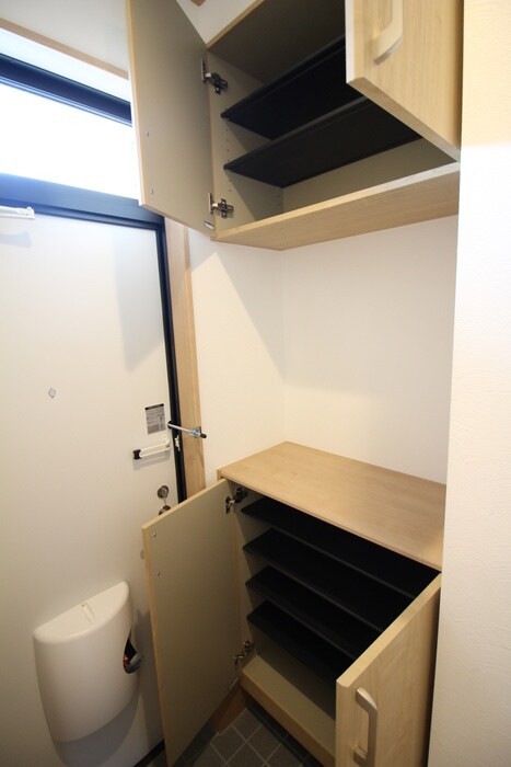 物件内観写真19　(靴箱)