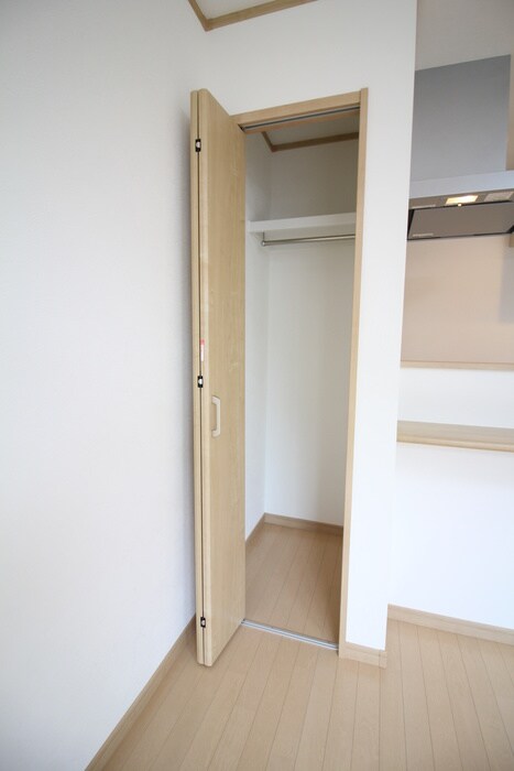 物件内観写真21　(収納)