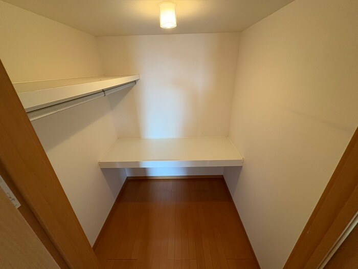 物件内観写真9　(収納)