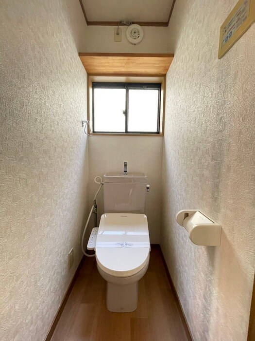 物件内観写真13　(トイレ)